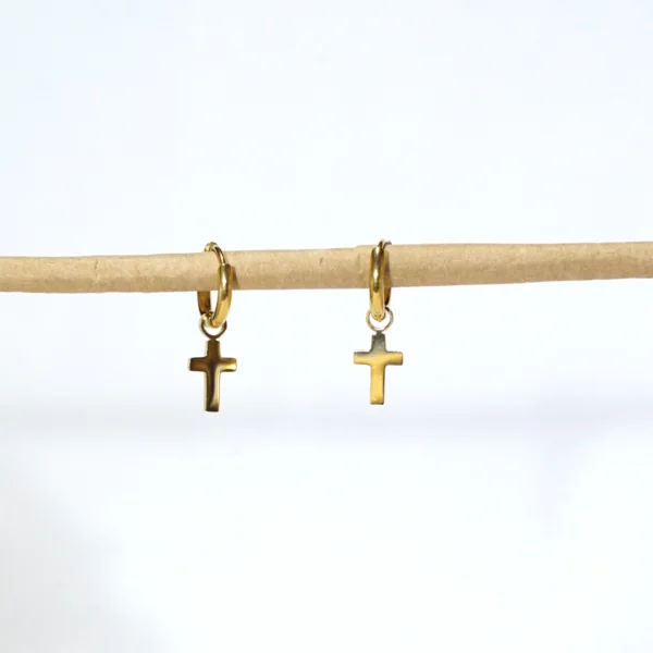 base_edsdfvrtgsricion Pendientes aro con charm cruz acero inoxidable